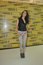 Shraddha Kapoor at Forever 21 store launch in Mumbai on 12th Oct 2013 (22)_525a331f19dc7.JPG